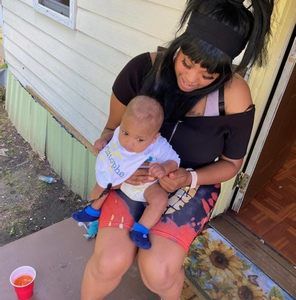 Meet your Posher, Alexis